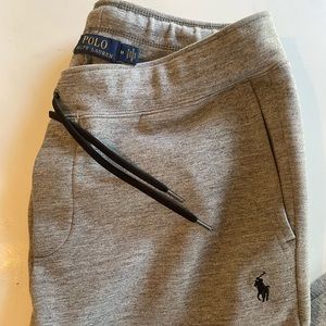 Ralph Lauren jogger sweats in like new condition. Medium